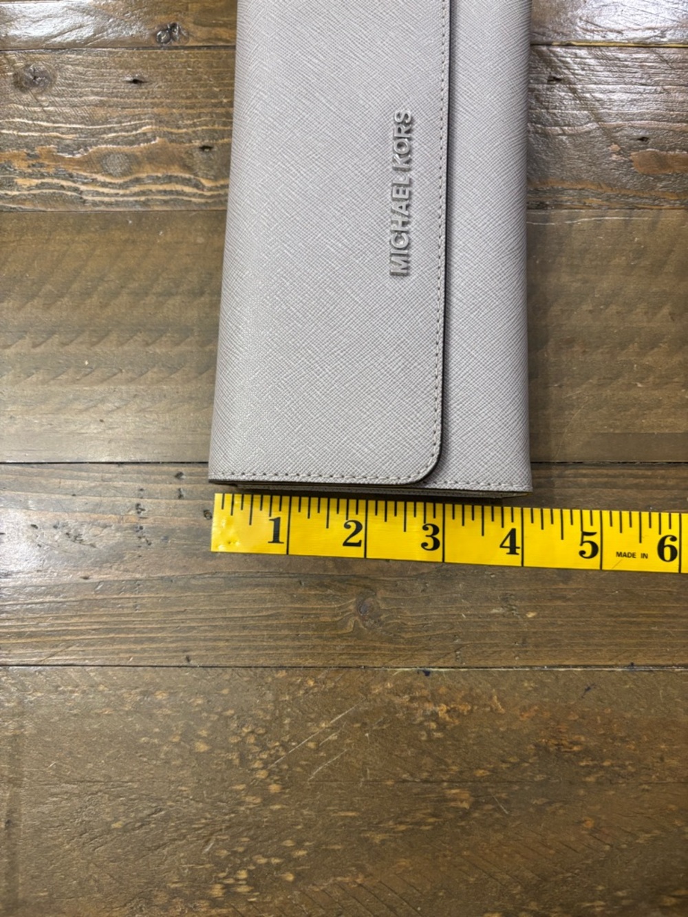 Michael Kors Jet Set Travel Large Trifold Wallet in Saffiano Leather - Picture 11 of 11